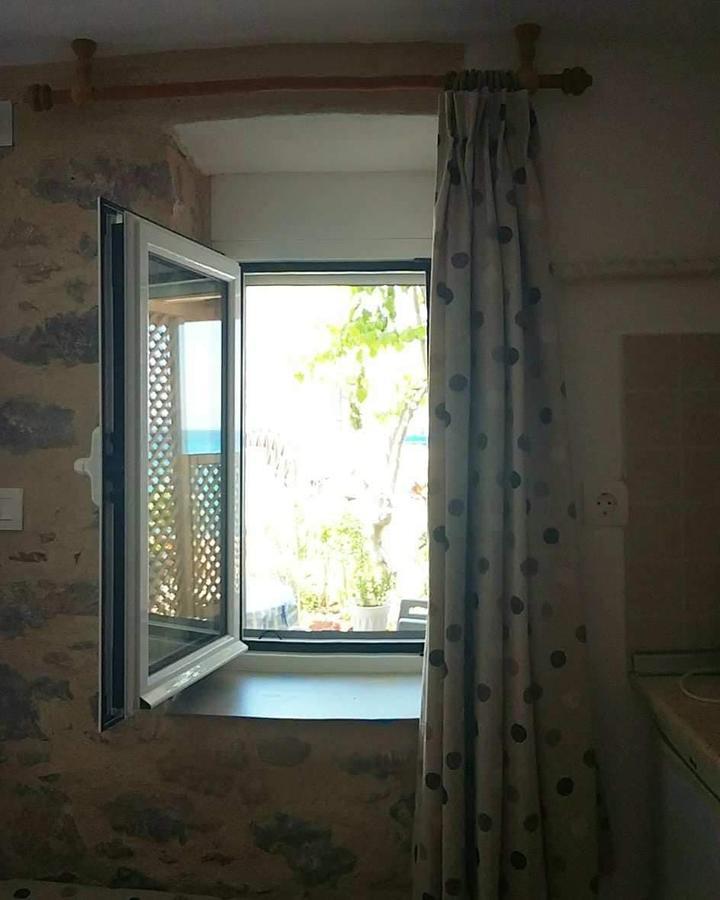 Spiros Apartments Livadia  Ngoại thất bức ảnh